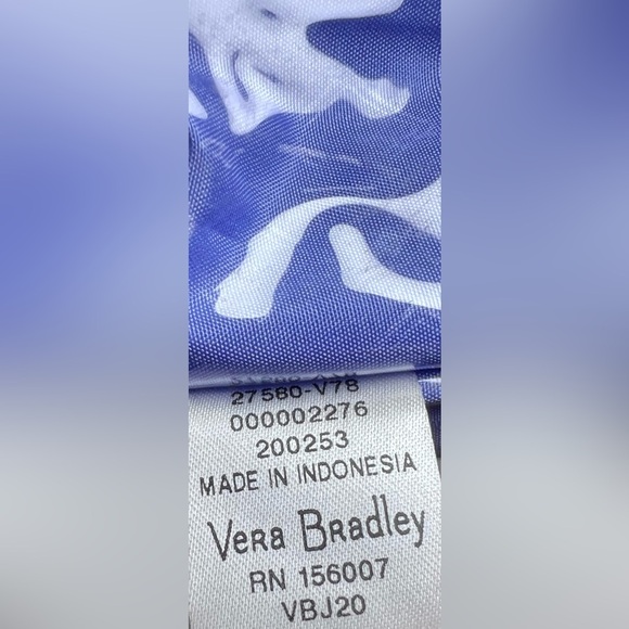 Vera Bradley “MURAL GARDEN” Travel Cosmetic Makeup Case Purple Floral Quilted - Picture 7 of 8